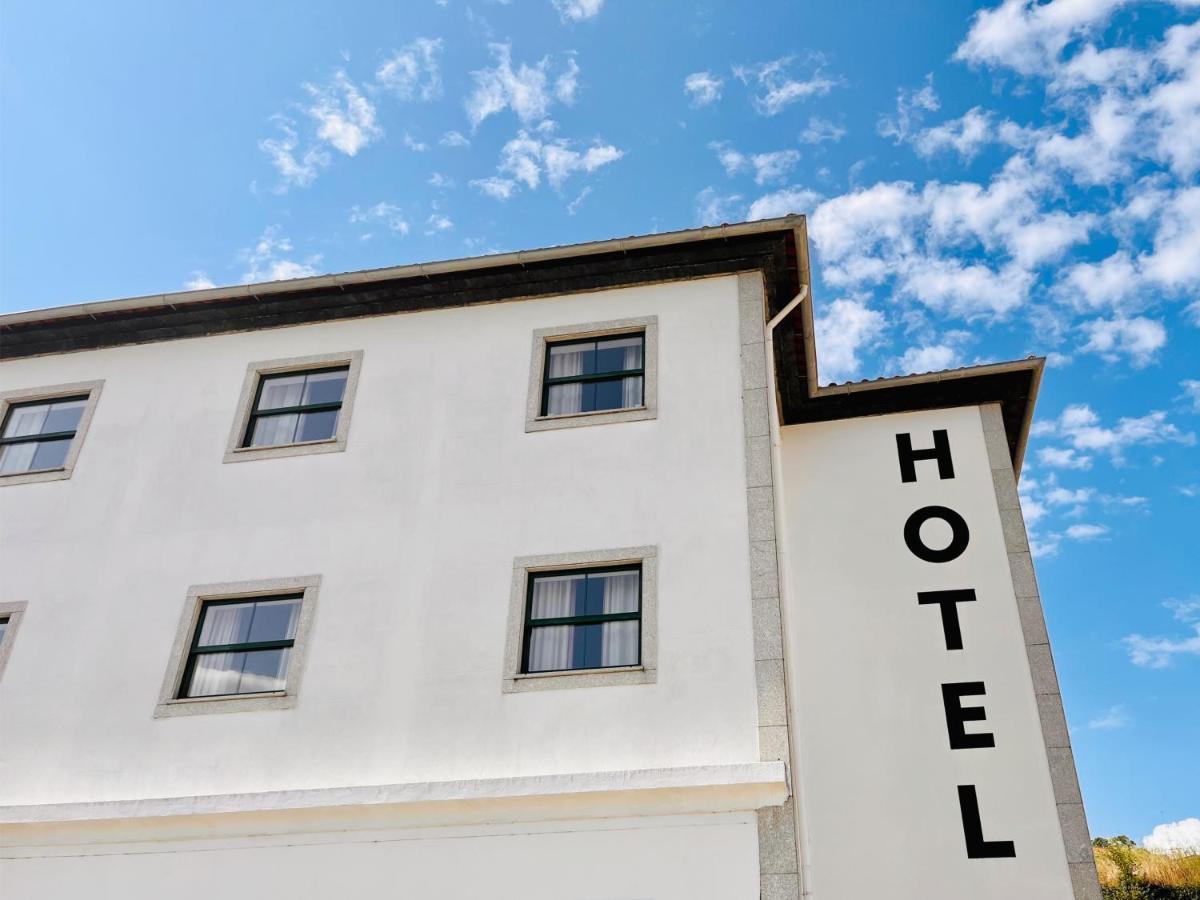 Vinhais Hotel エクステリア 写真