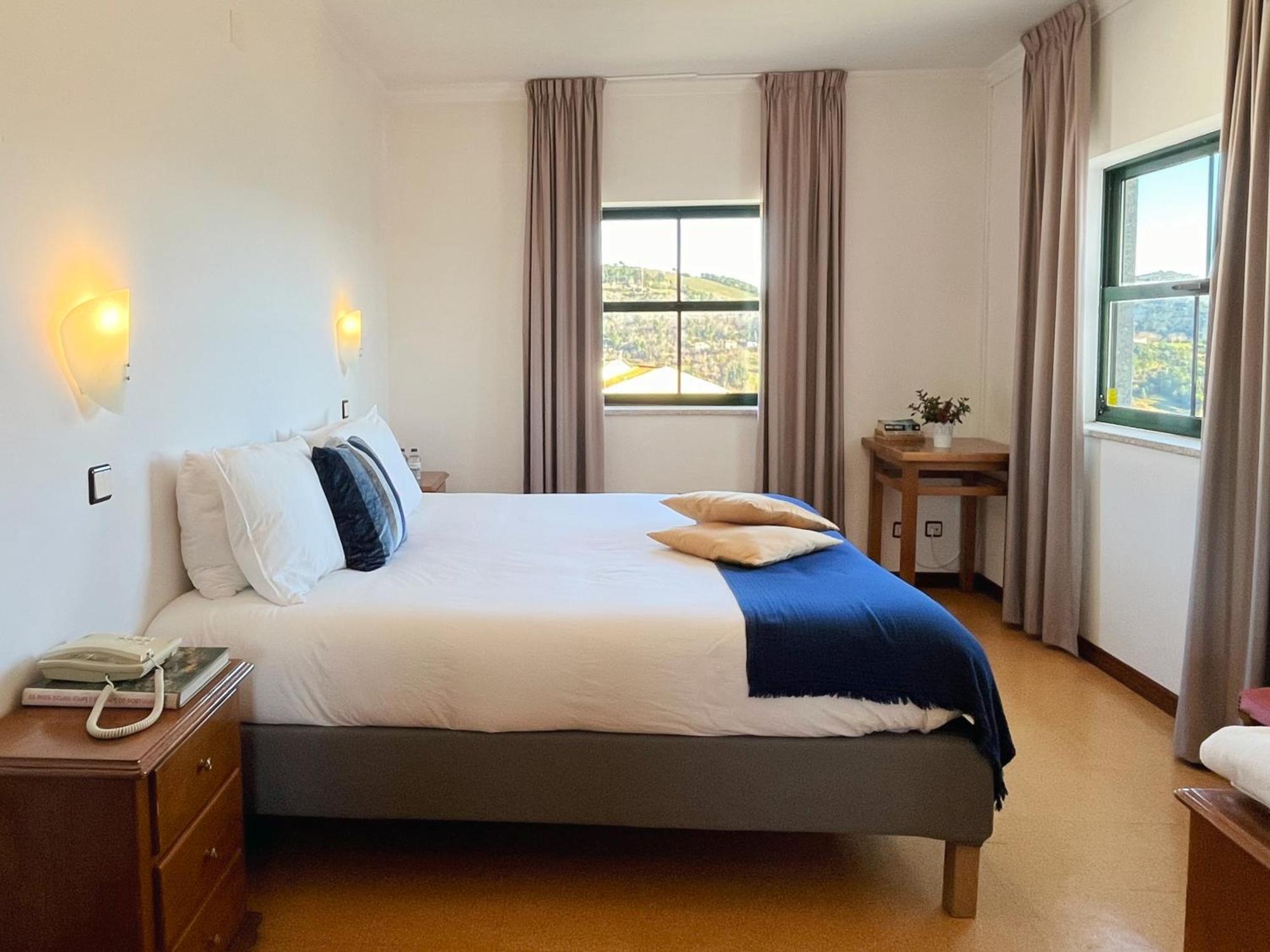Vinhais Hotel エクステリア 写真