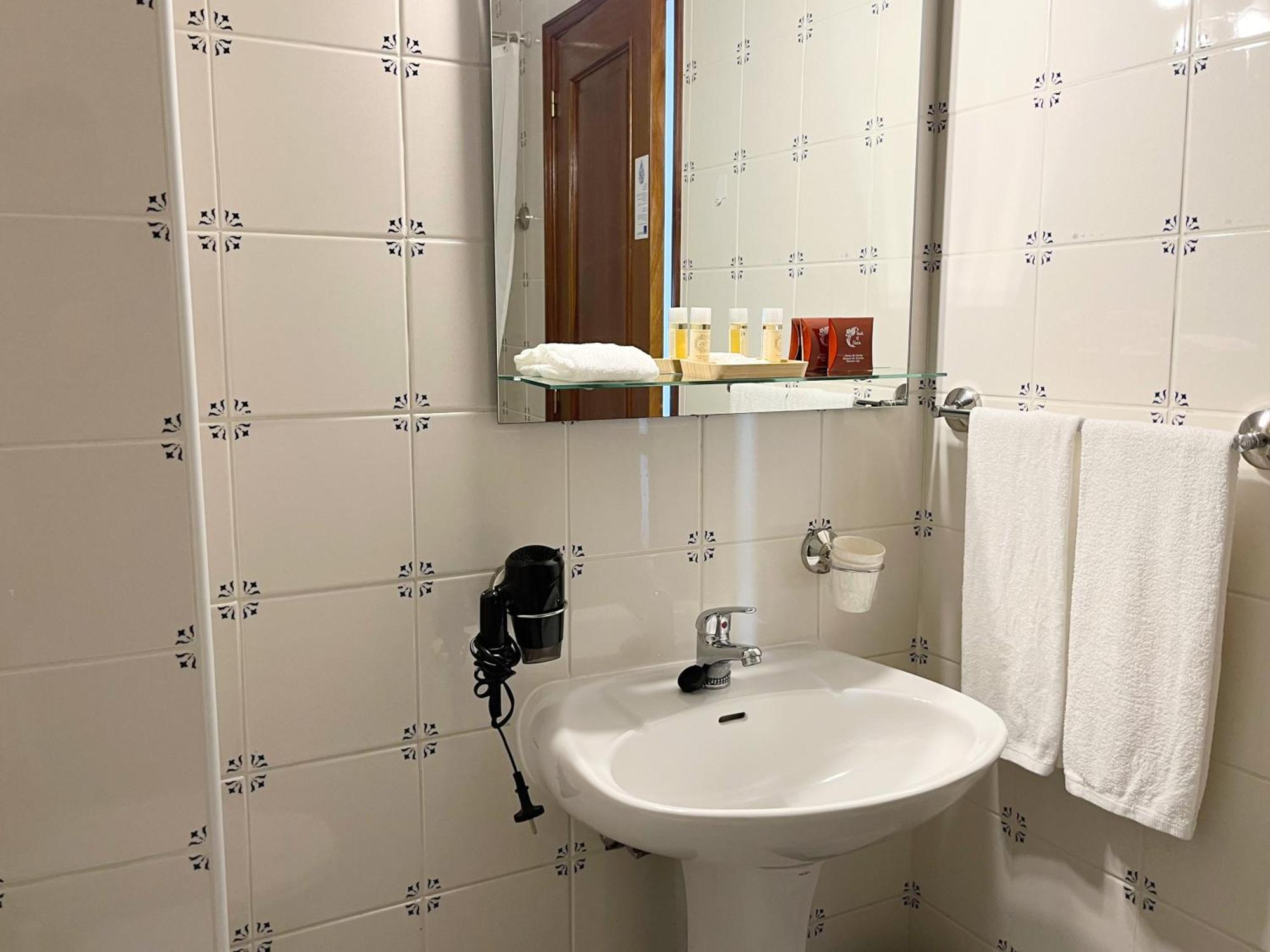 Vinhais Hotel エクステリア 写真